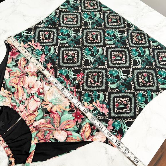 White House Black Market Floral Halter Top - Picture 7 of 9